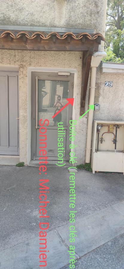 Logement Chambre Seul En Supplement Ou Dortoir Mixte Roquemaure  Exterior photo