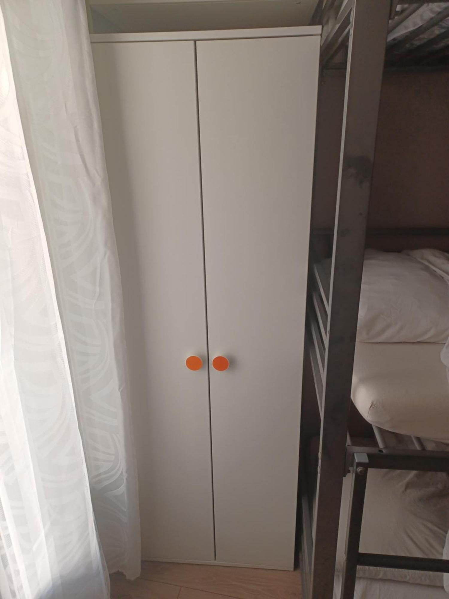 Logement Chambre Seul En Supplement Ou Dortoir Mixte Roquemaure  Room photo